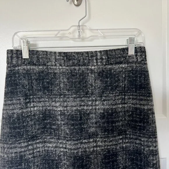 Banana Republic Plaid Pencil Skirt Size 8 - Picture 5 of 8